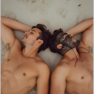 The Bare Truth: An Ocean Drive Affair